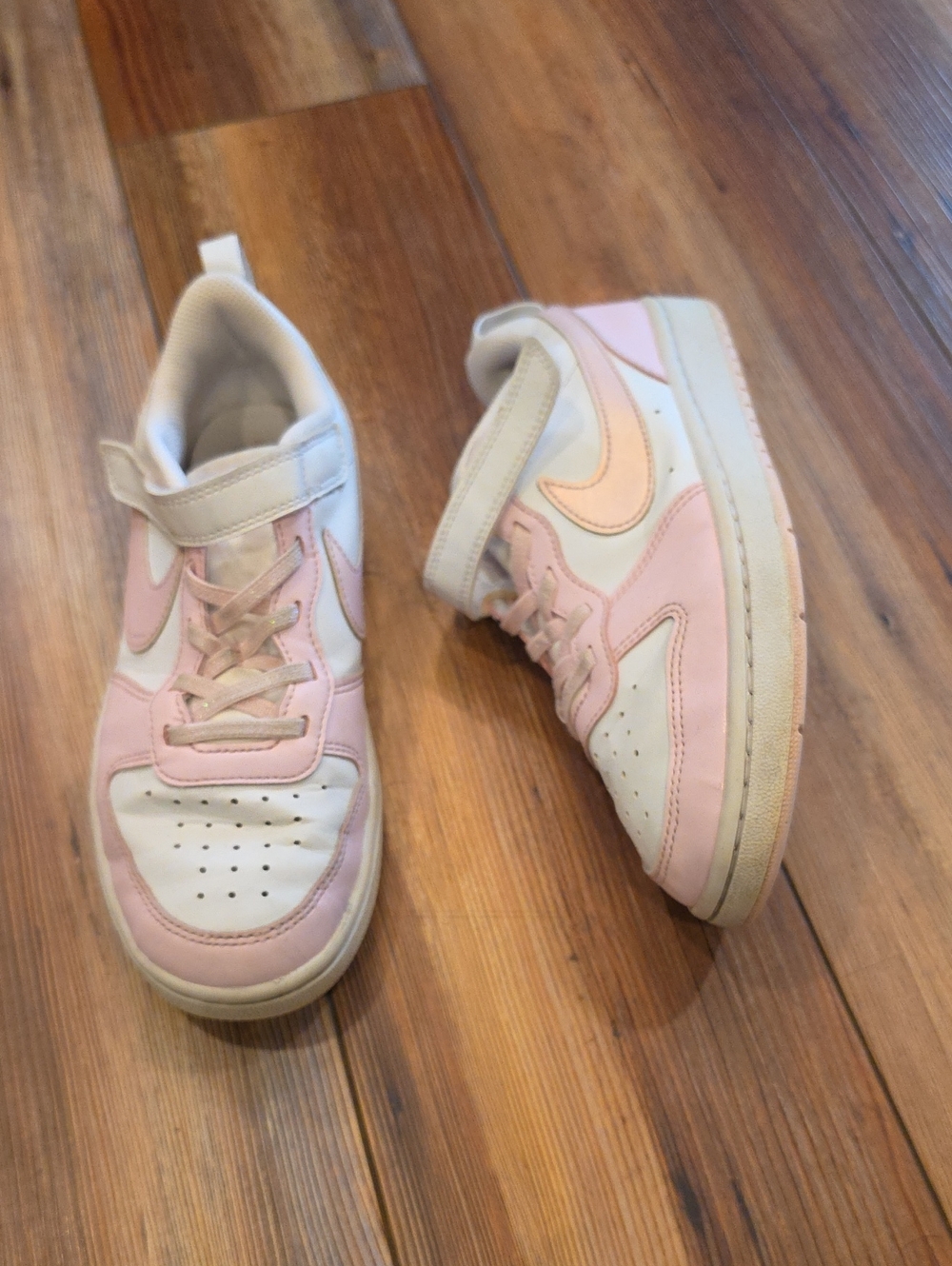 Nike court borough White and Pink Low-Top Sneakers